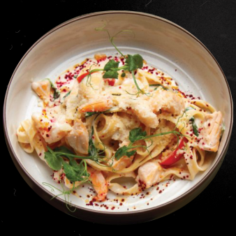 Паста Тальятелле с лососем и креветкой